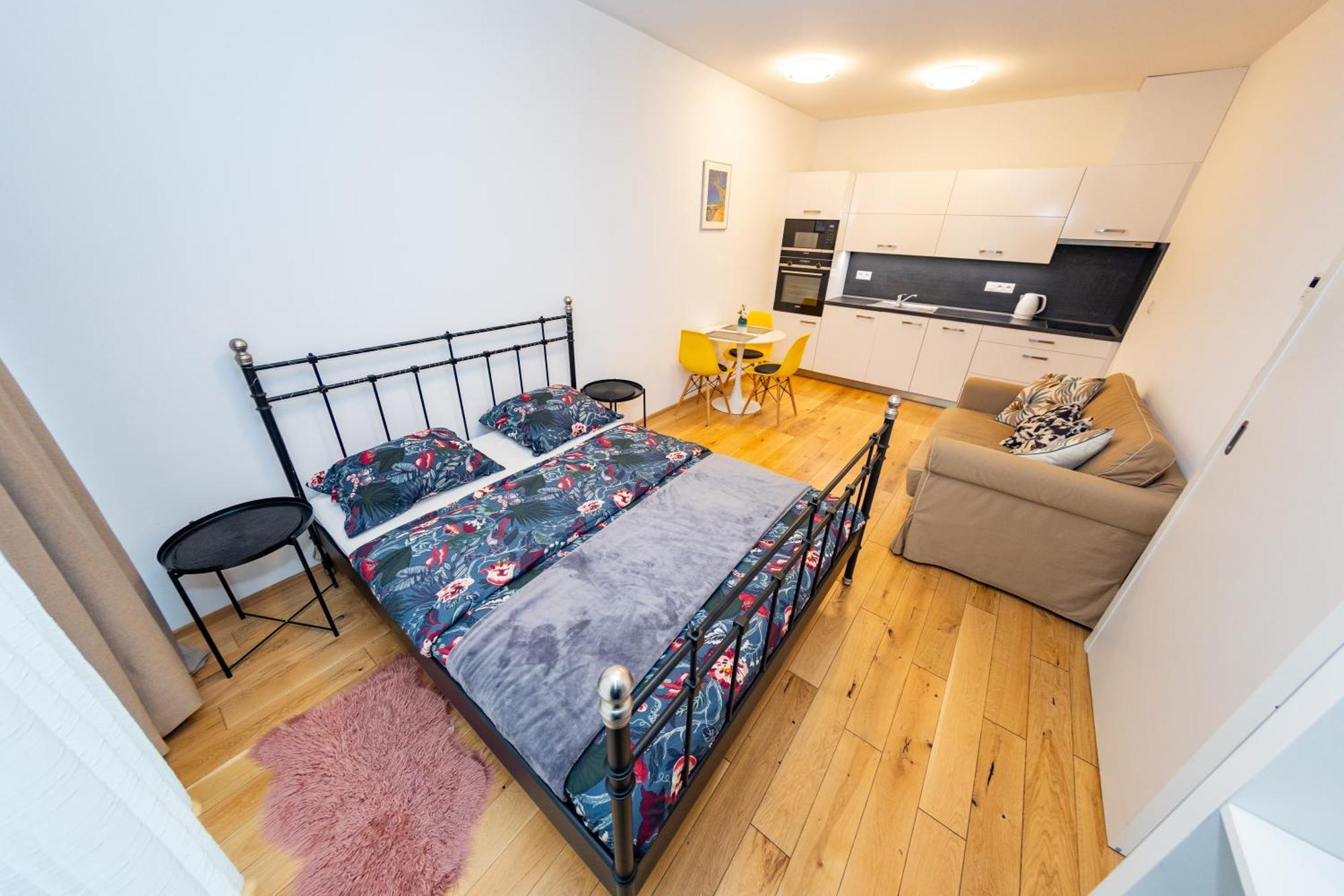 Lovely Studio Apartment, Free Parking 1,55 Hight Praha Exteriér fotografie