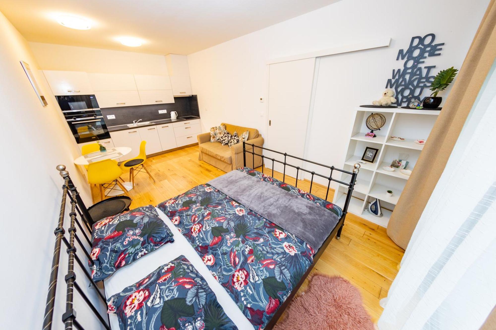Lovely Studio Apartment, Free Parking 1,55 Hight Praha Exteriér fotografie